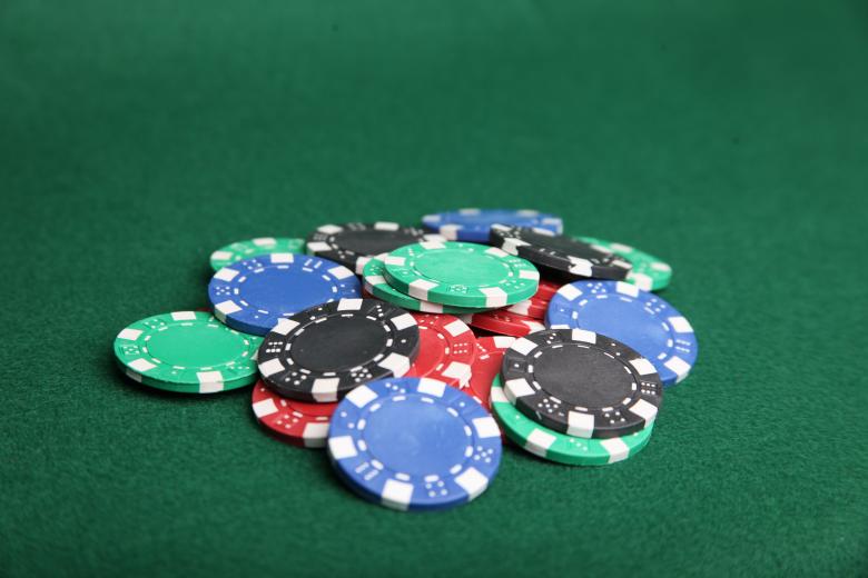 How to Play Poker When Holding Pocket Aces